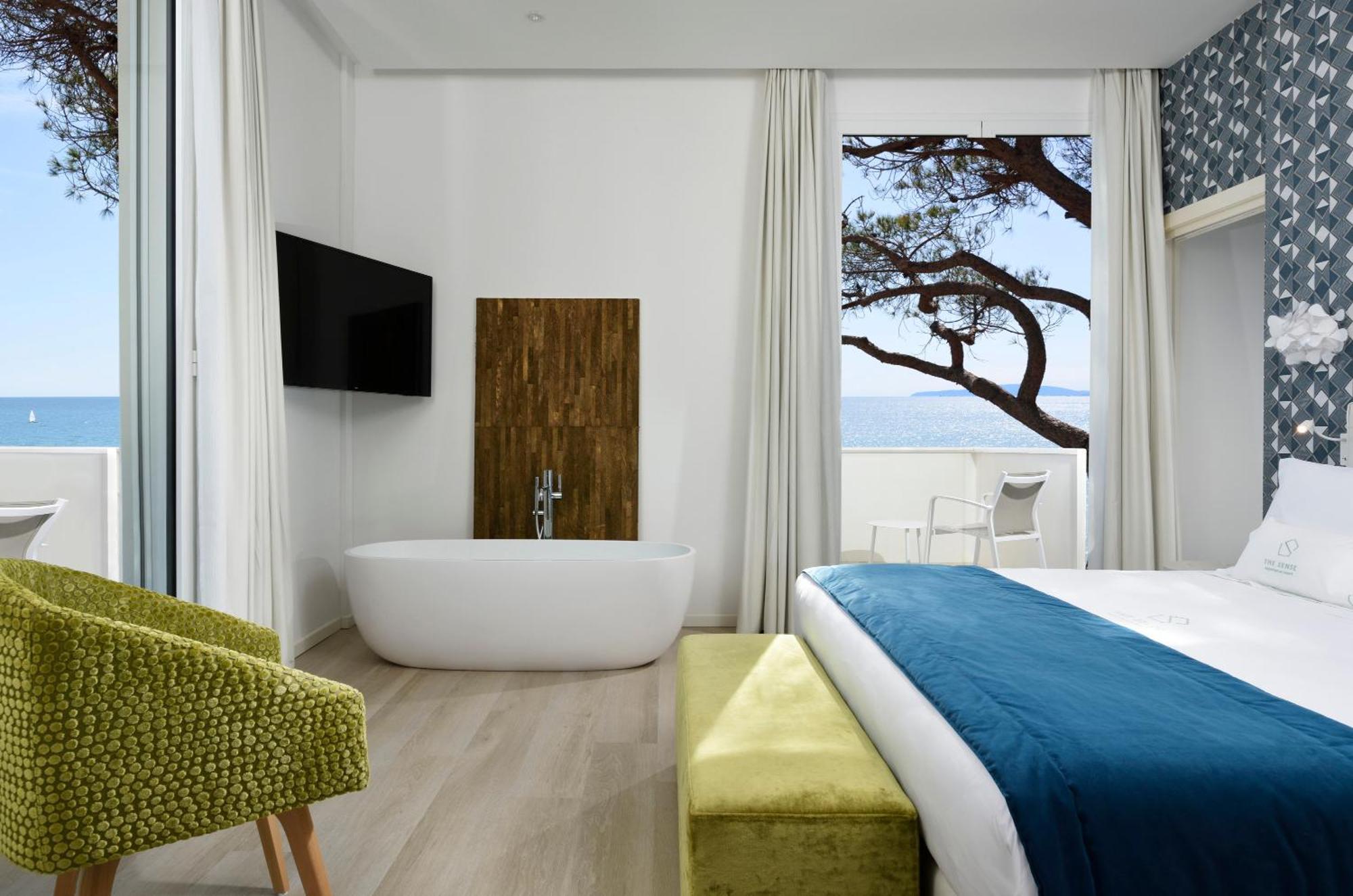 Executive Suite Sea View