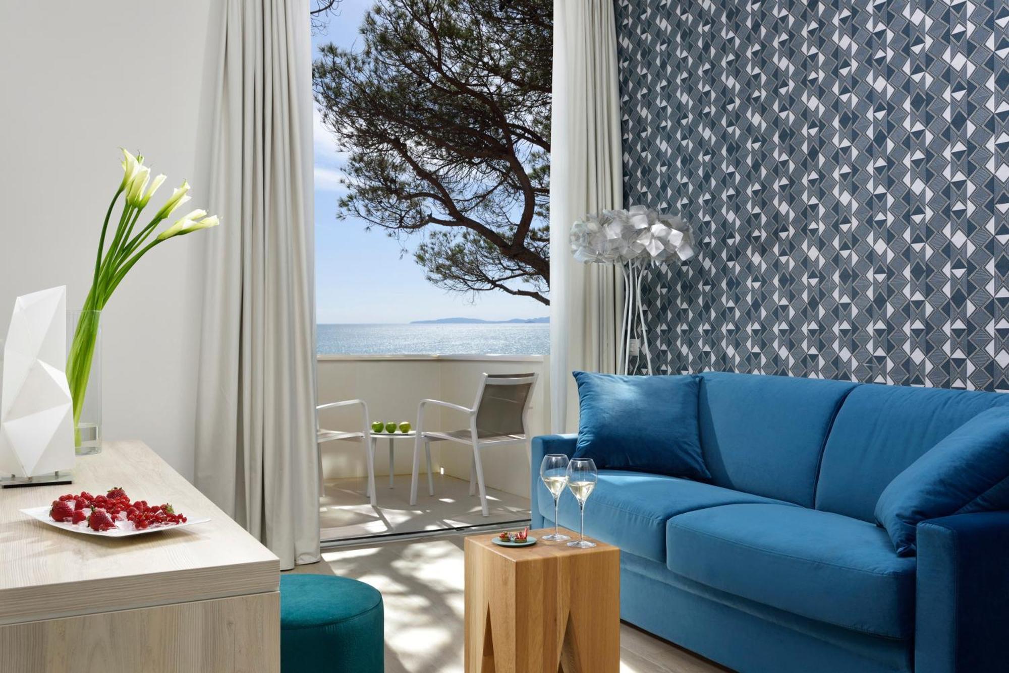 Executive Suite Sea View